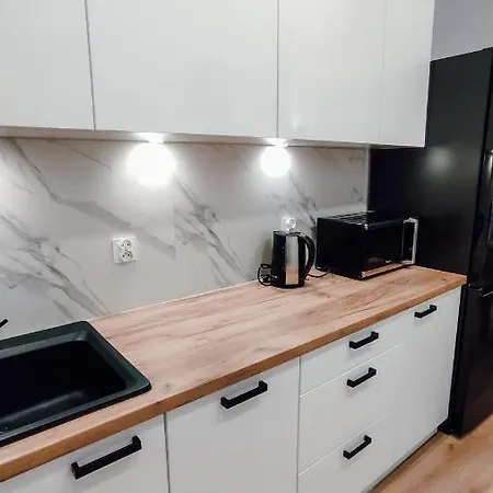 Zlote Apartamenty 36 Legnica Esterno foto