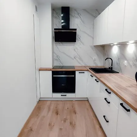 Zlote Apartamenty 36 Legnica Esterno foto