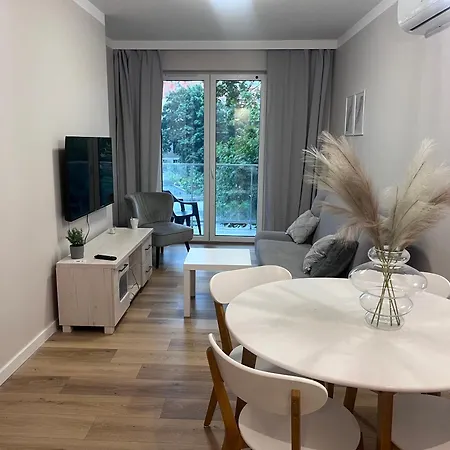 Zlote Apartamenty 36 Legnica Esterno foto